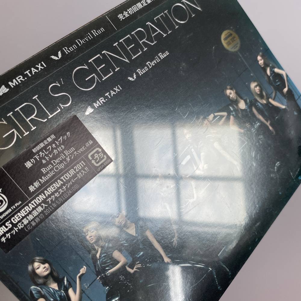 SNSD 'MR TAXI / RUN DEVIL RUN' JAPANESE ALBUM (CD + DVD)
